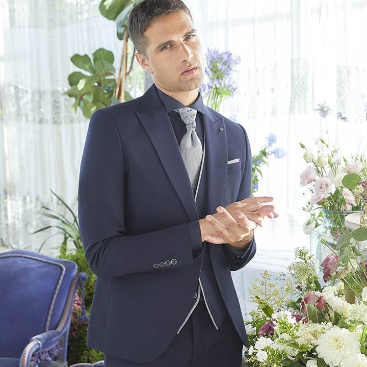 Elegant Men S Suits For Events Wedding And Ceremonies Abiti Sposo Thomas Pina