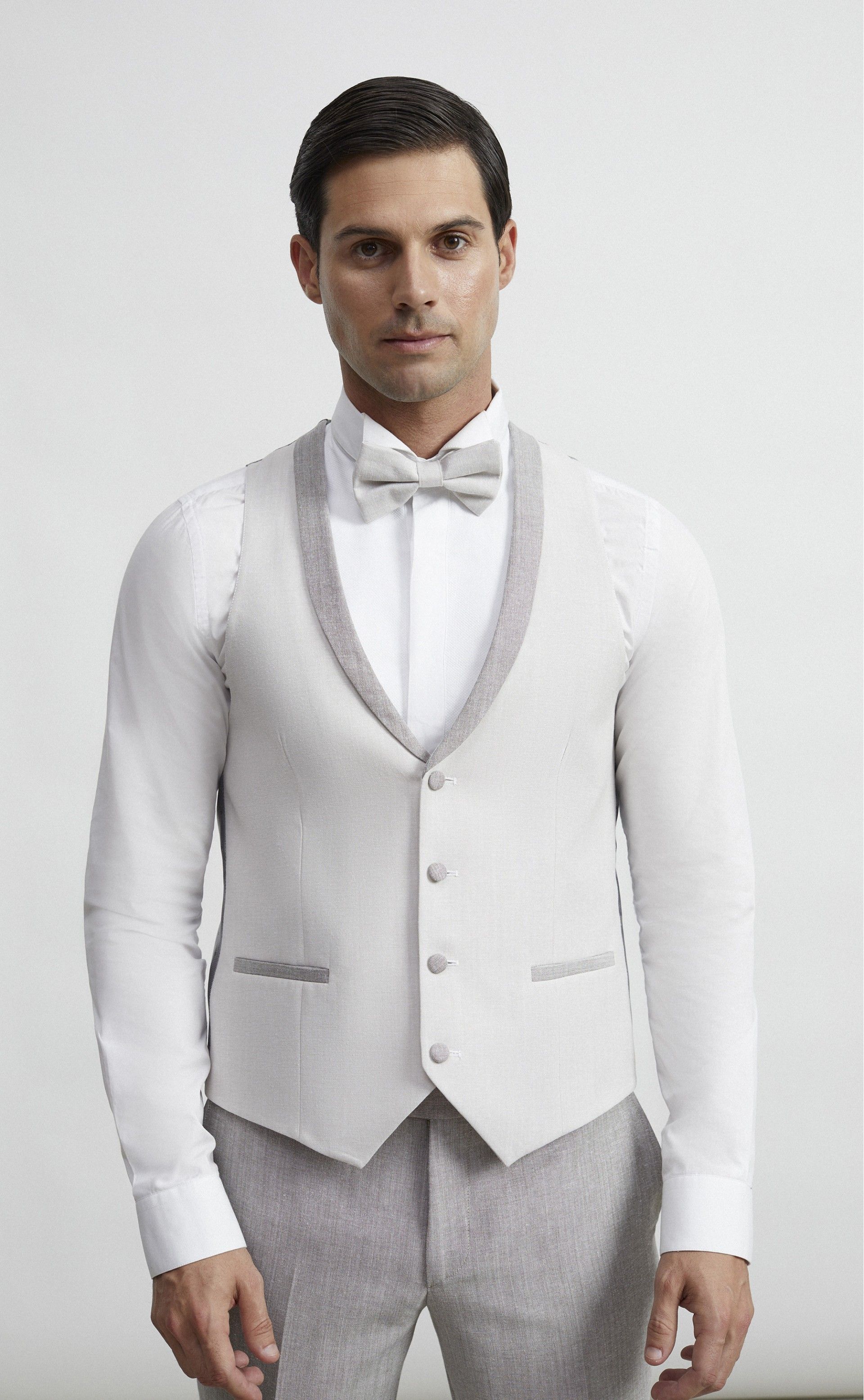 beige groom suit Ceremony 23.47.690