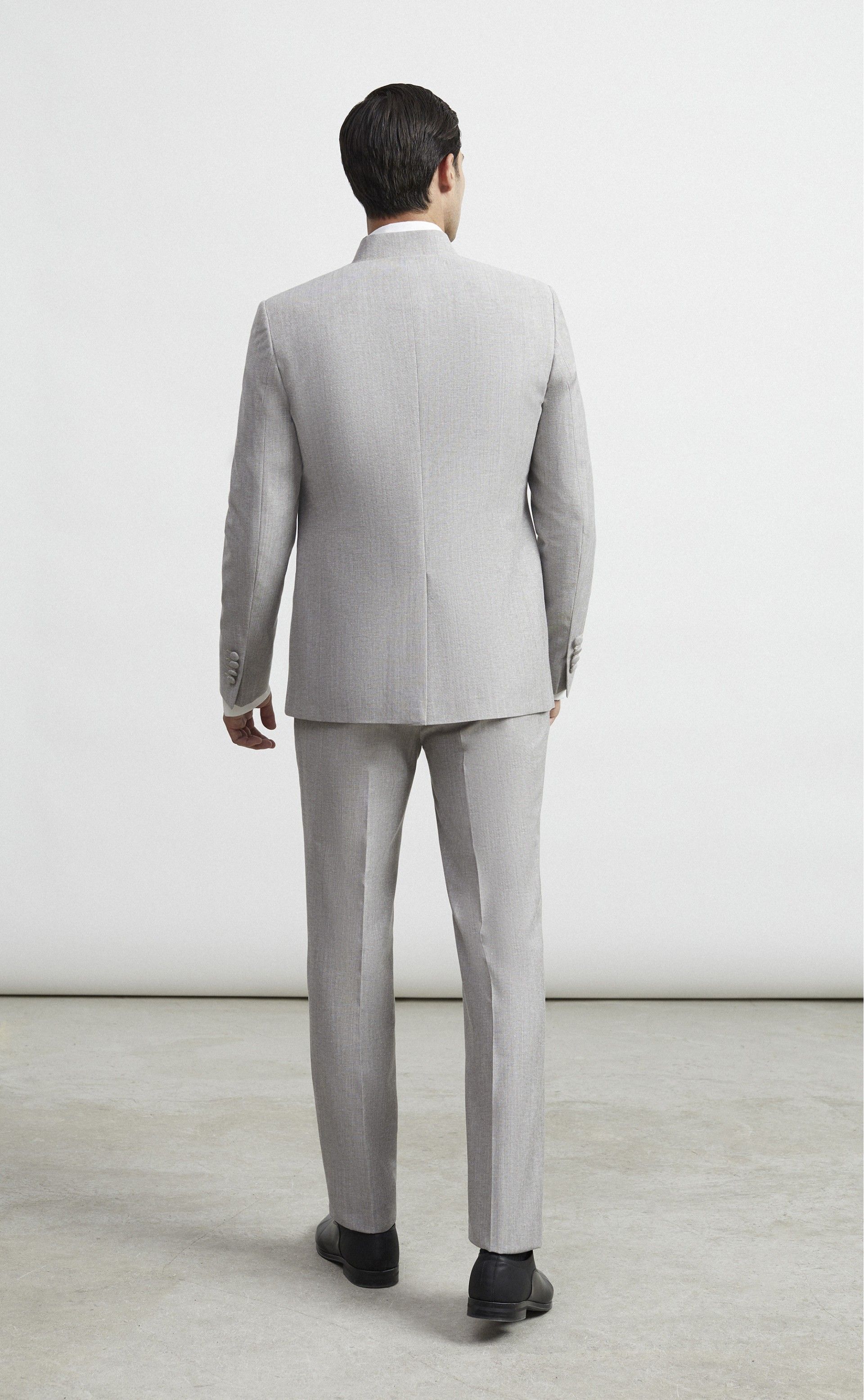 beige groom suit Ceremony 23.47.690