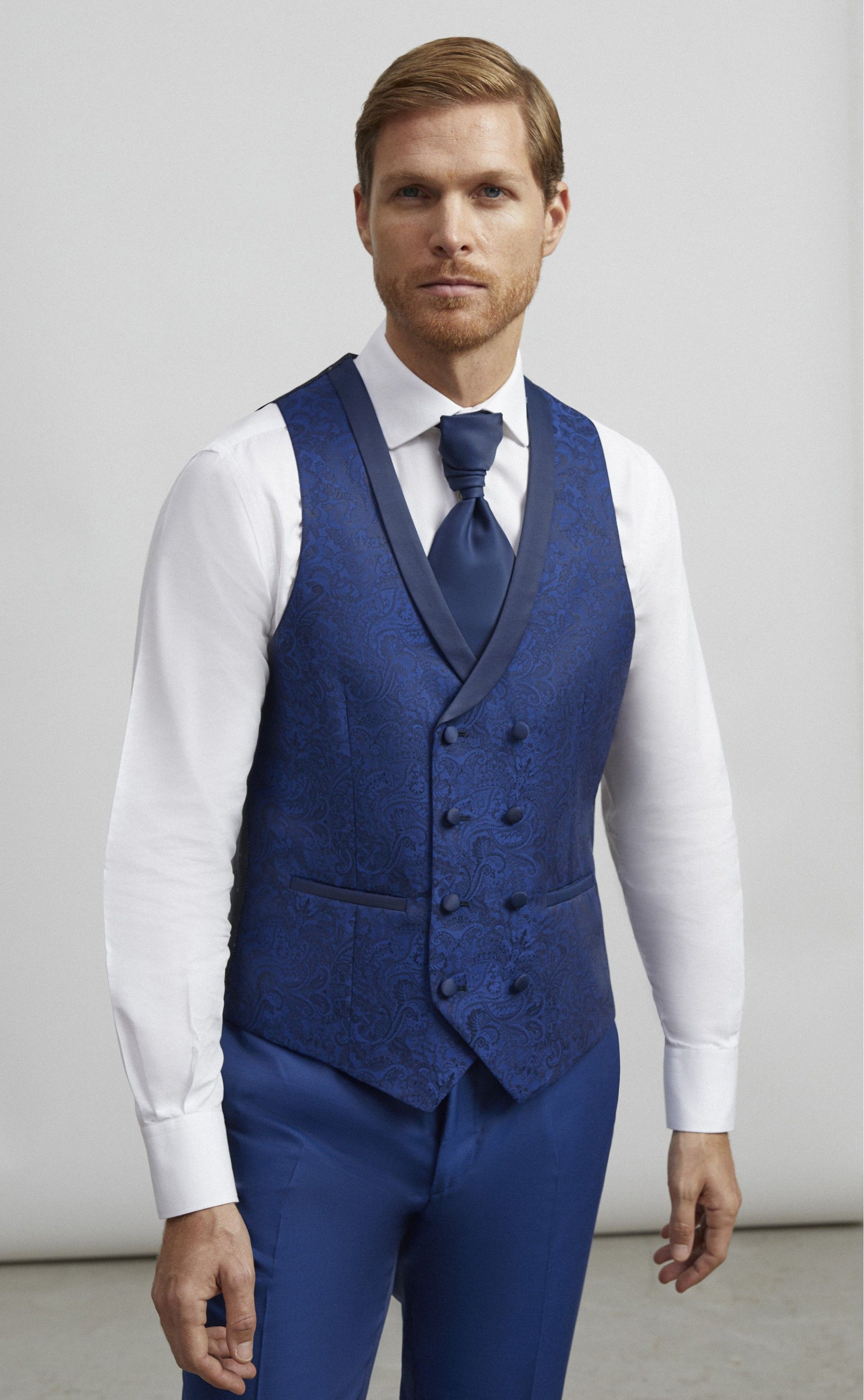 blue groom suit Ceremony 23.29.320