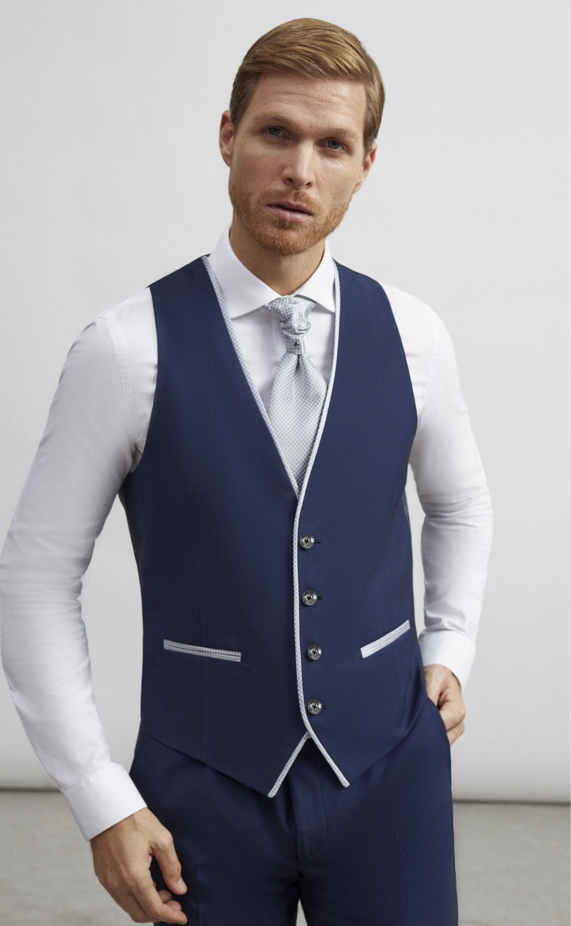 blue groom suit Ceremony 23.37.304