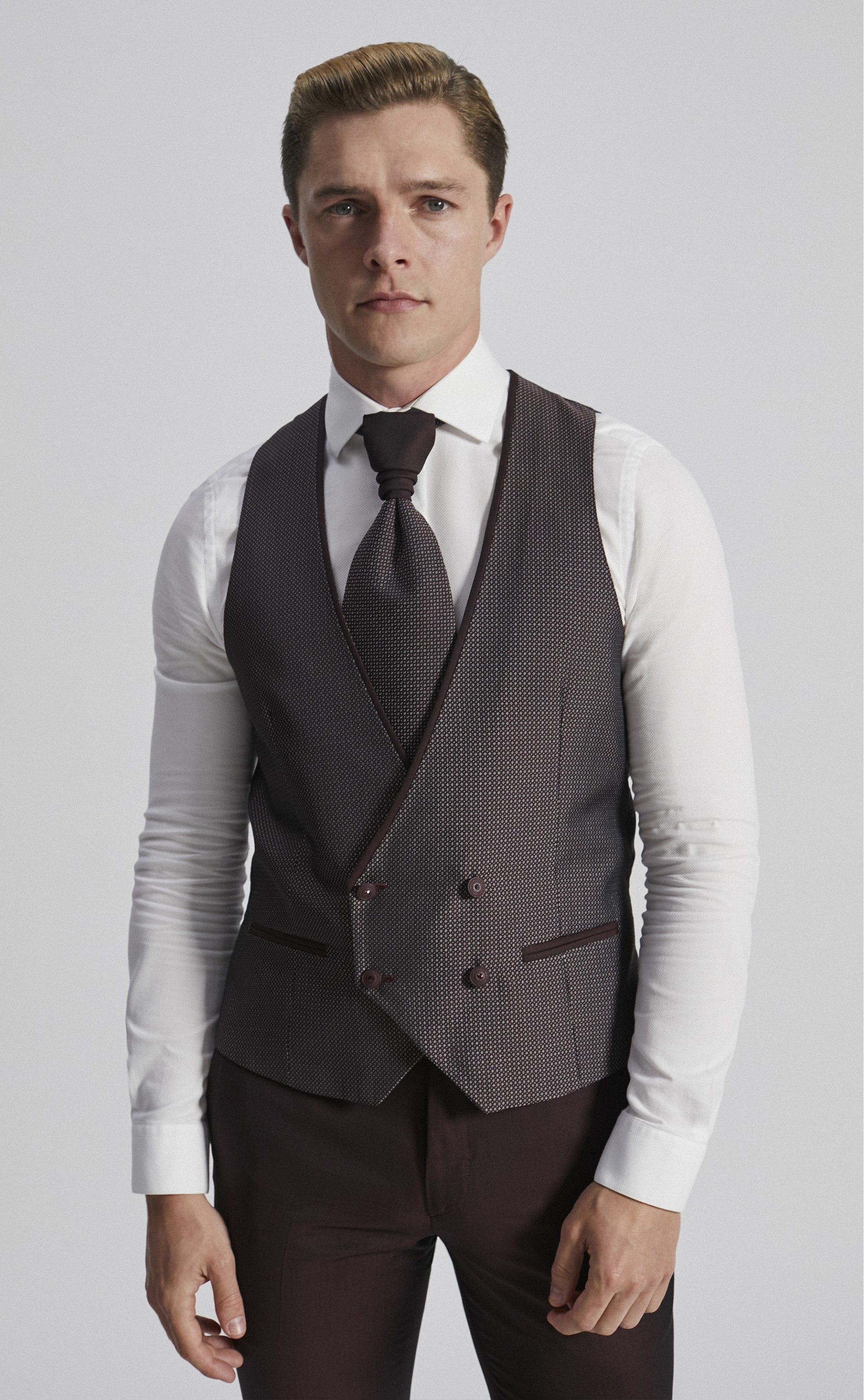 Burgundy groom suit COUTURE 24.10.500