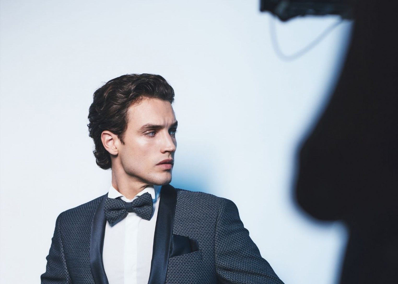 Stepping into success: Moving forward with confidence in the perfect mens suit