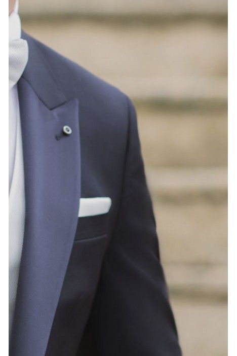 Abito da sposo in lana blu scuro ? Tessuto Zignone 26.22.305 Abito da sposo in lana blu scuro ? Tessuto Zignone 26.22.305