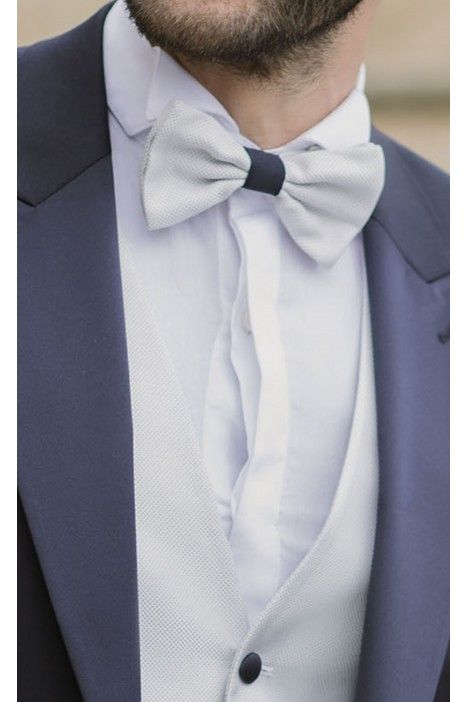 Abito da sposo in lana blu scuro ? Tessuto Zignone 26.22.305 Abito da sposo in lana blu scuro ? Tessuto Zignone 26.22.305