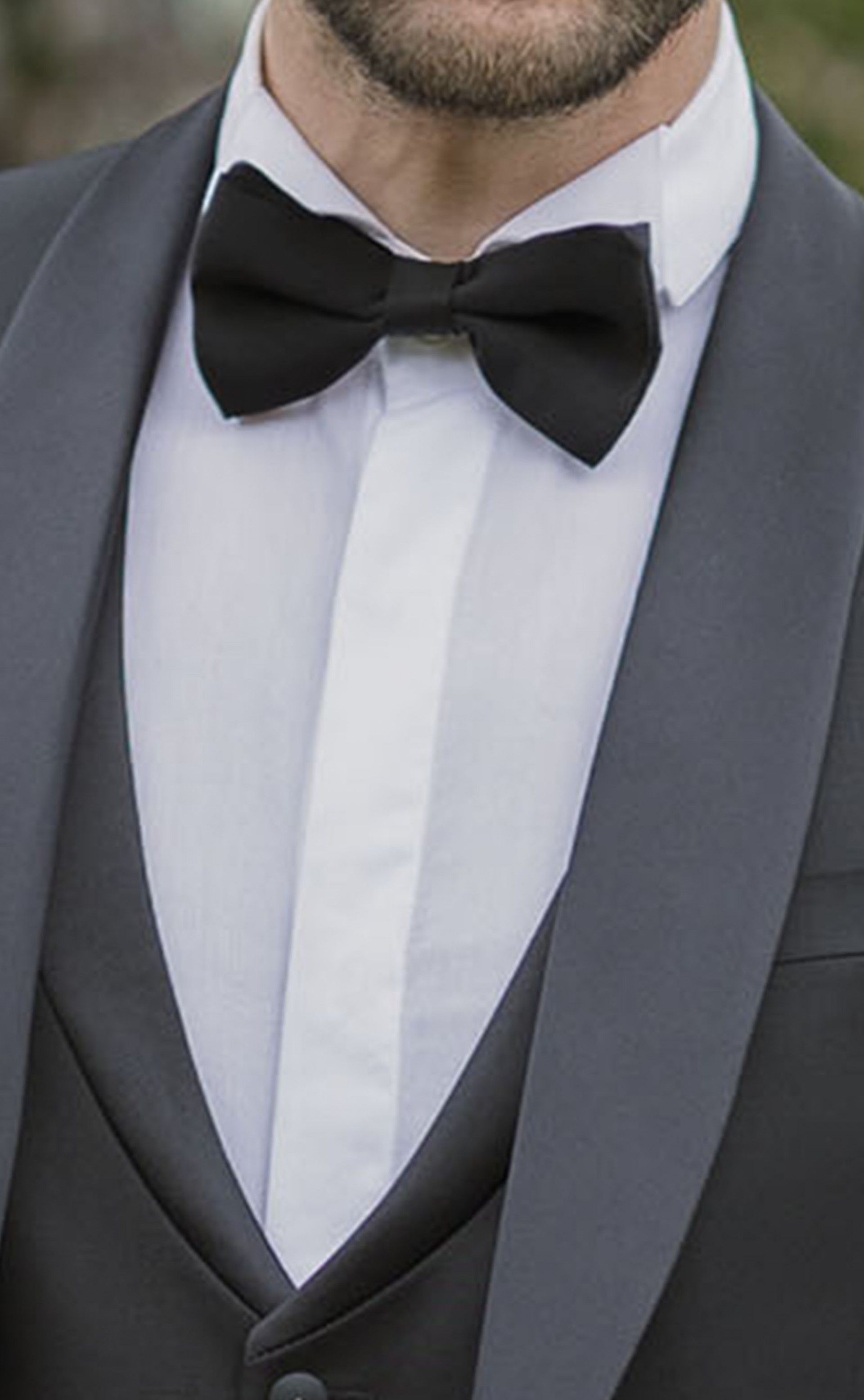 Groom Suit in Super 130's Wool Black ? Zignone Fabric 26.23.001