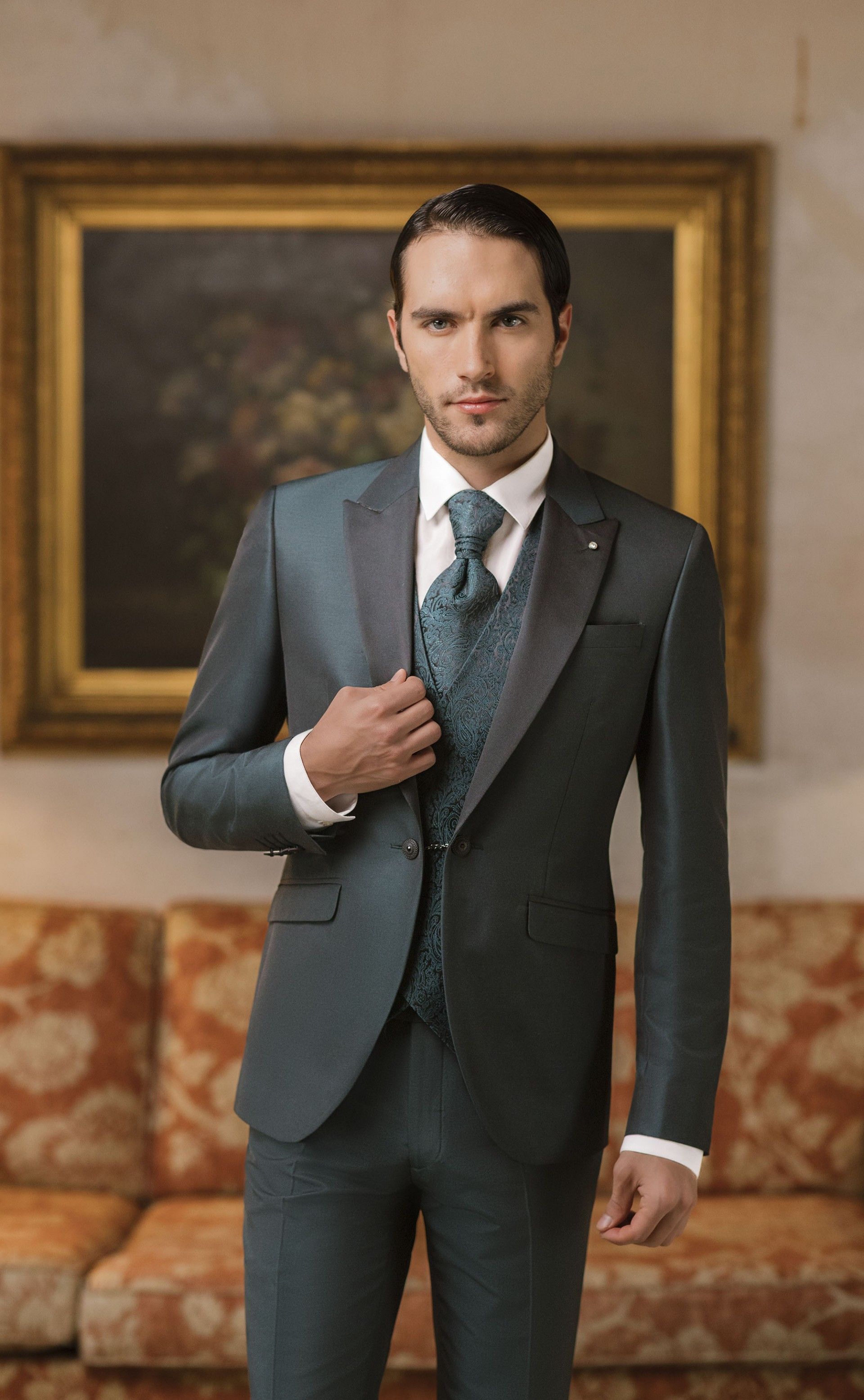 Green Groom Suit 26.30.900