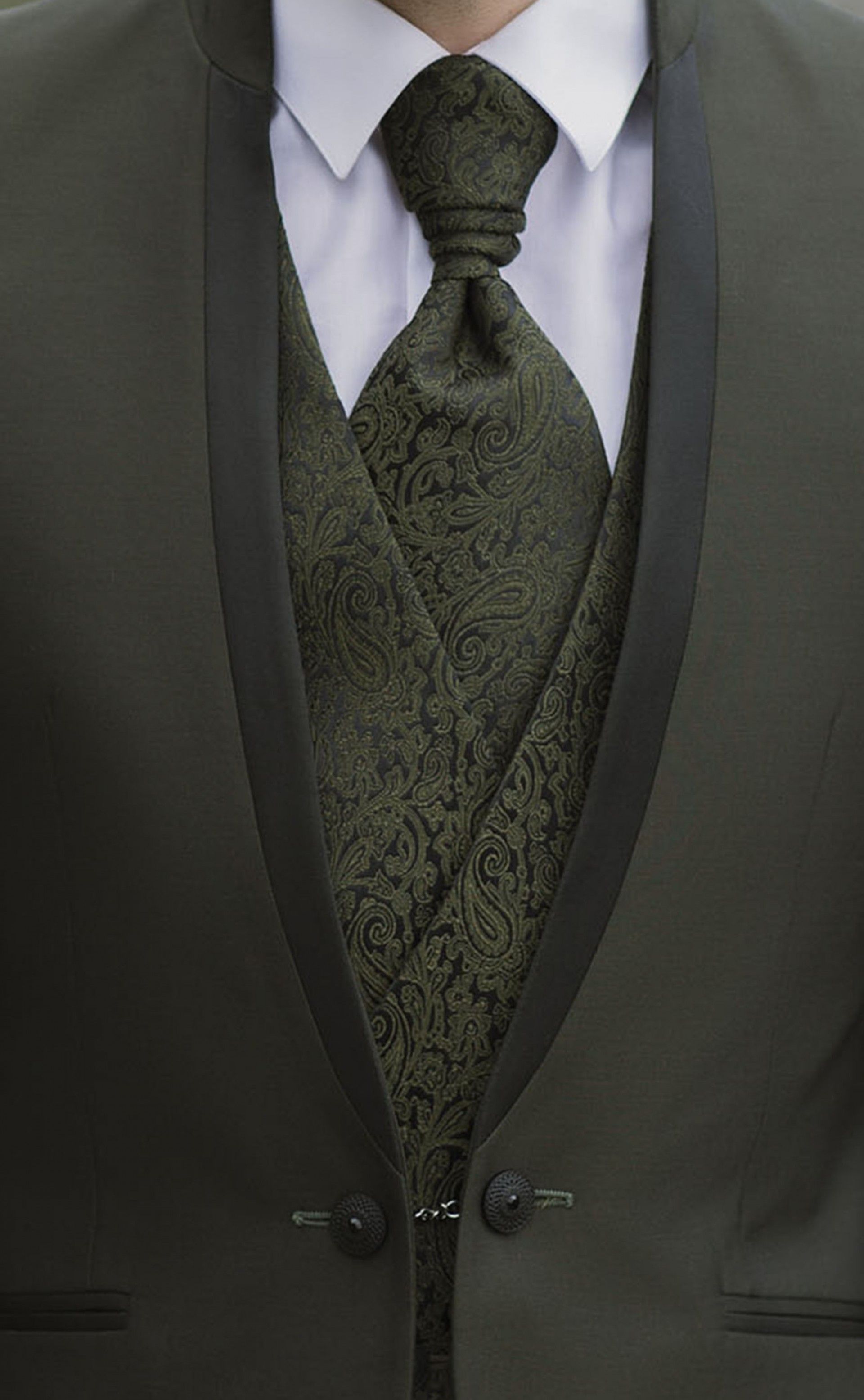 Green Groom Suit 26.34.800