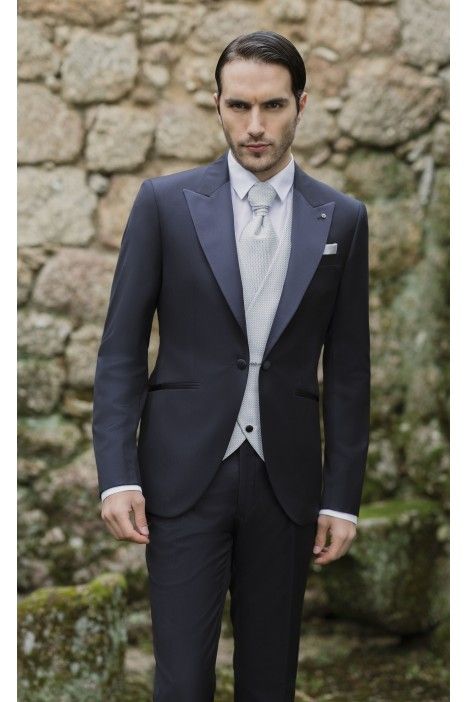 Groom Suit in Super 130's Wool Dark Blue ? Zignone Fabric 26.40.306 Groom Suit in Super 130's Wool Dark Blue ? Zignone Fabric 26.40.306