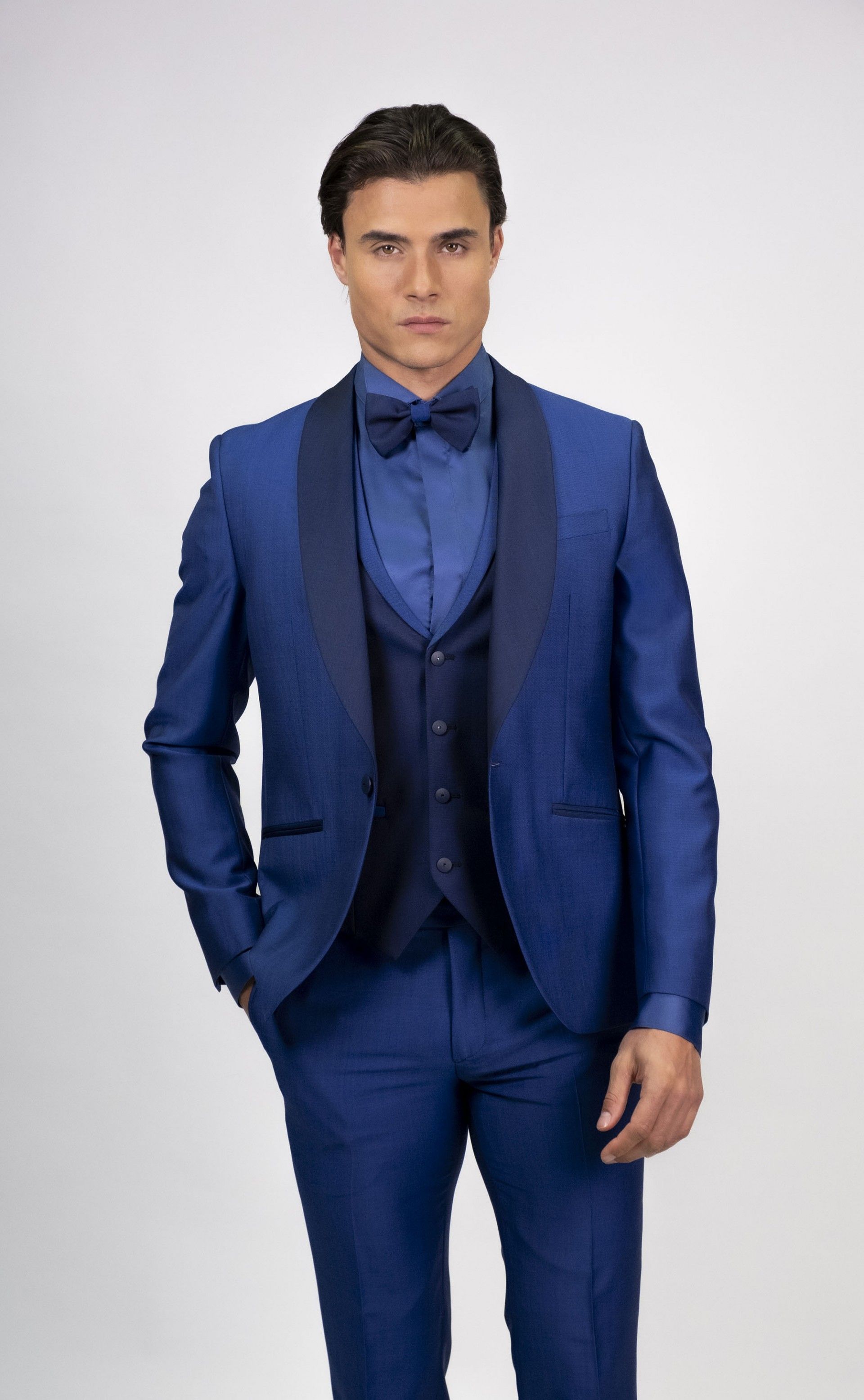 Abito da sposo in lana e mohair blu medio ? Tessuto Vitale Barberis Canonico 26.60.34E