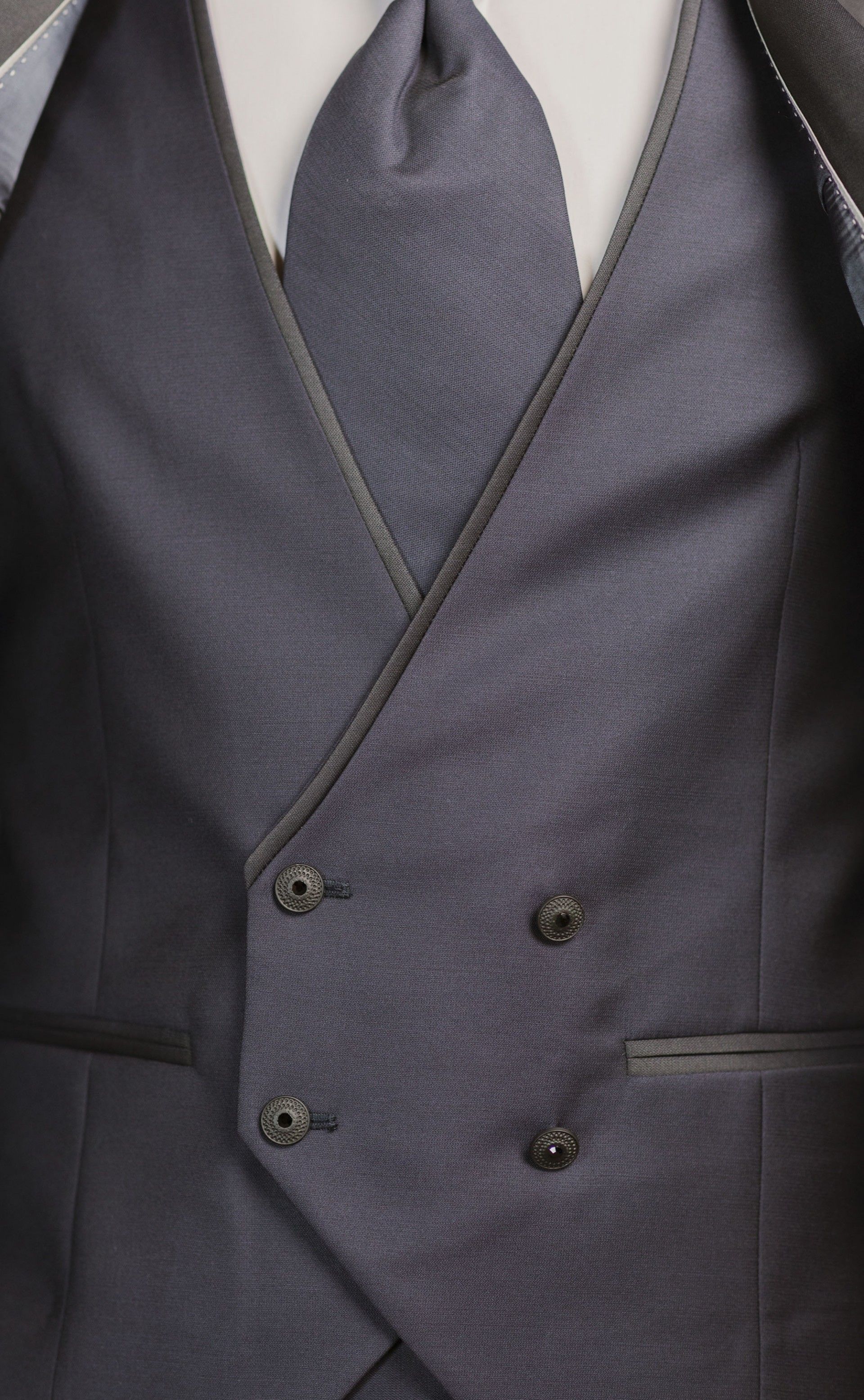 Abito da sposo in lana stretch blu scuro ? Tessuto Zignone 26.02.302