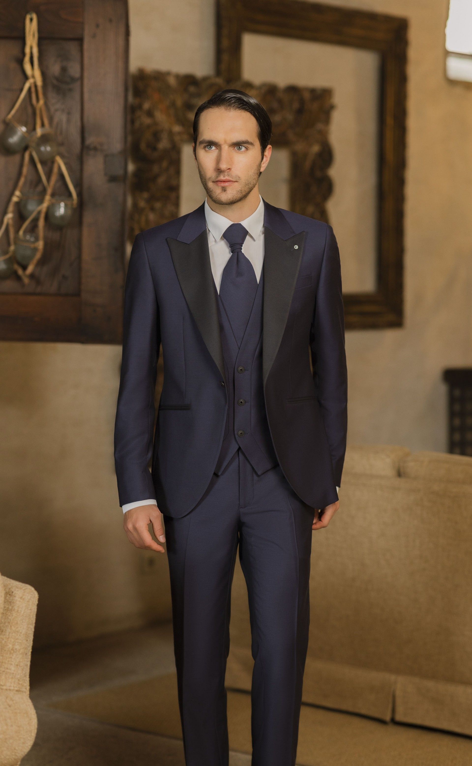 Abito da sposo in lana stretch blu ? Tessuto Zignone 26.03.310