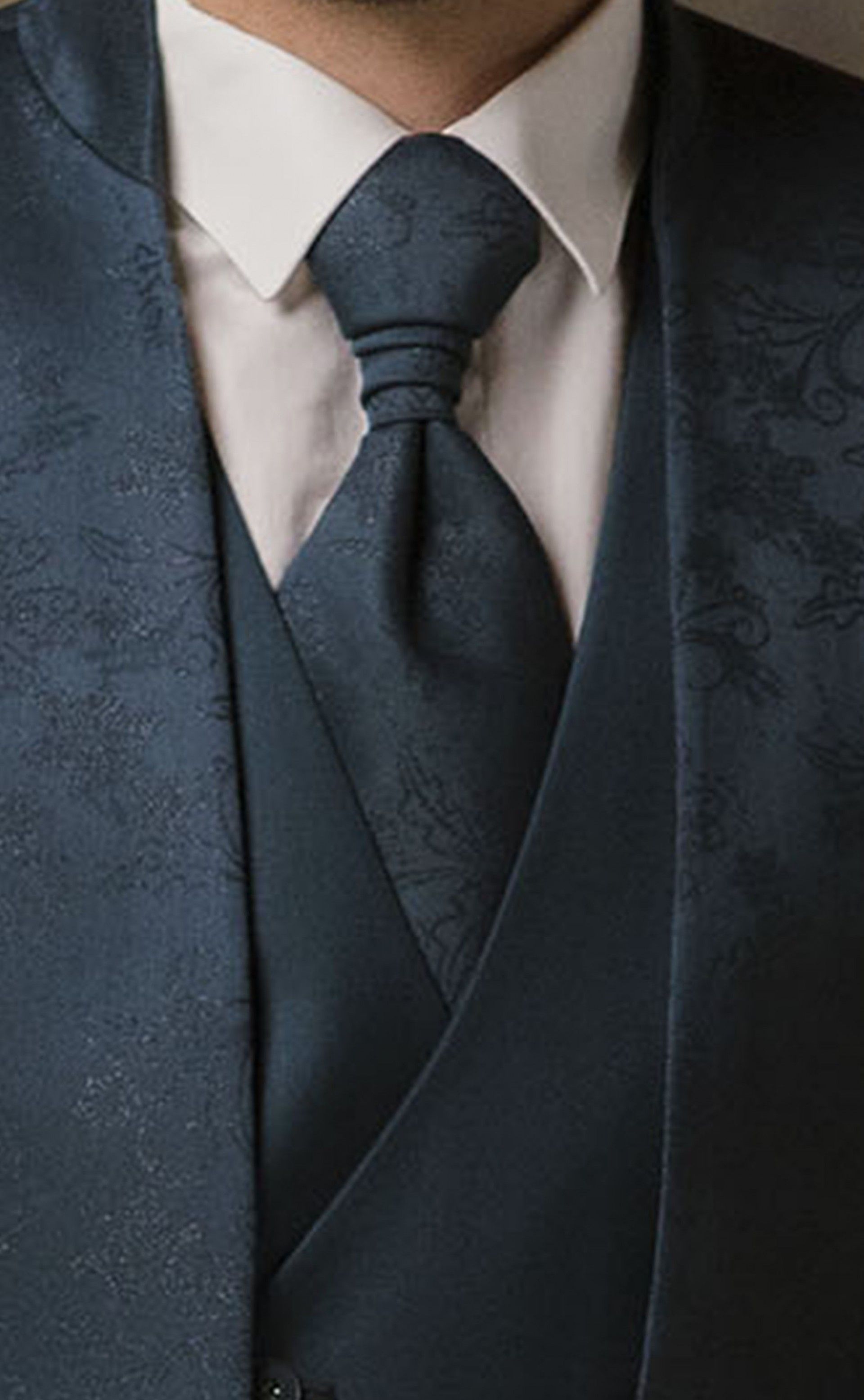 Groom Suit in Wool Lurex Brocade Green ? Zignone Fabric 26.19.900