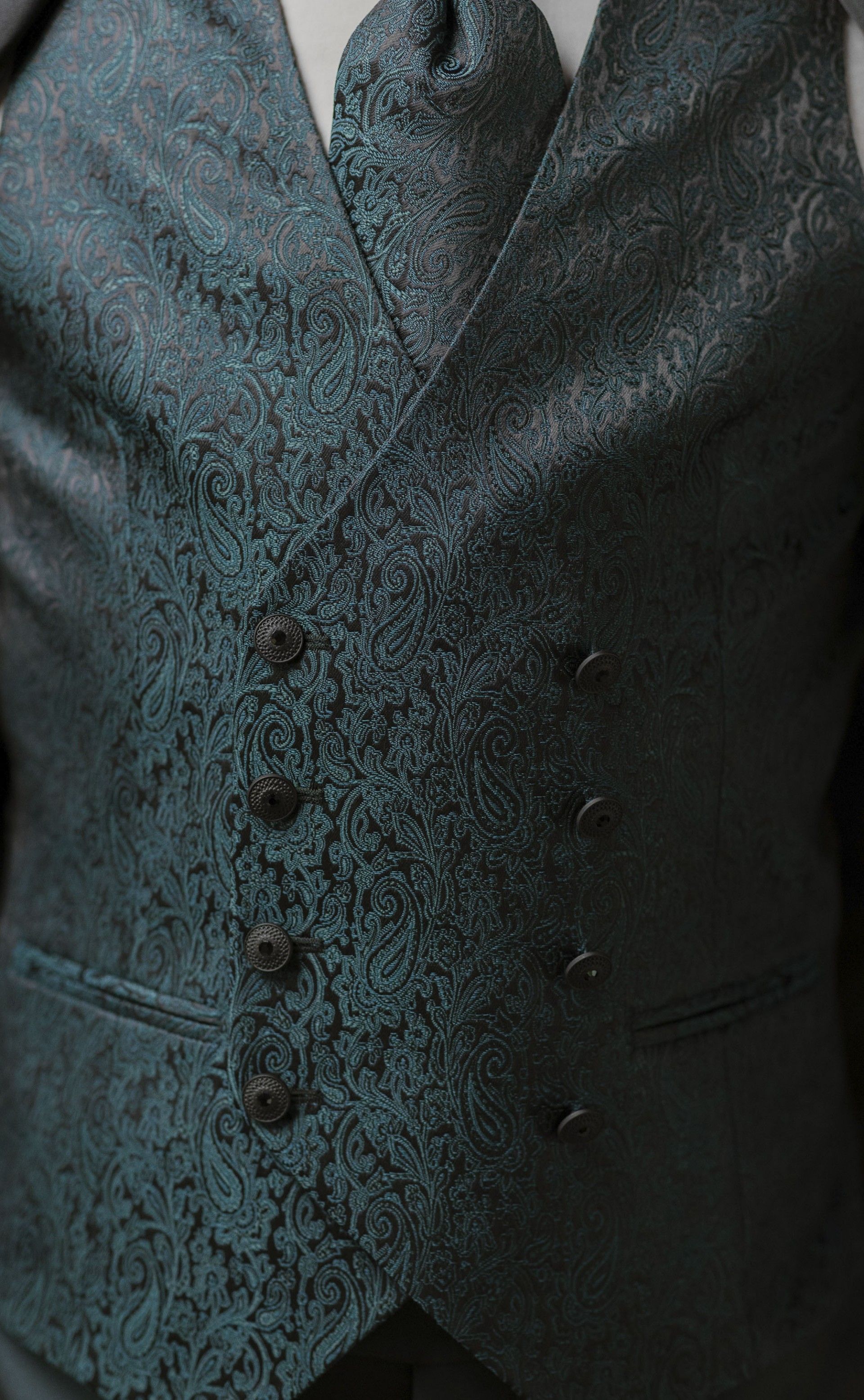 Abito da sposo in lana lurex broccato verde ? Tessuto Zignone 26.19.900